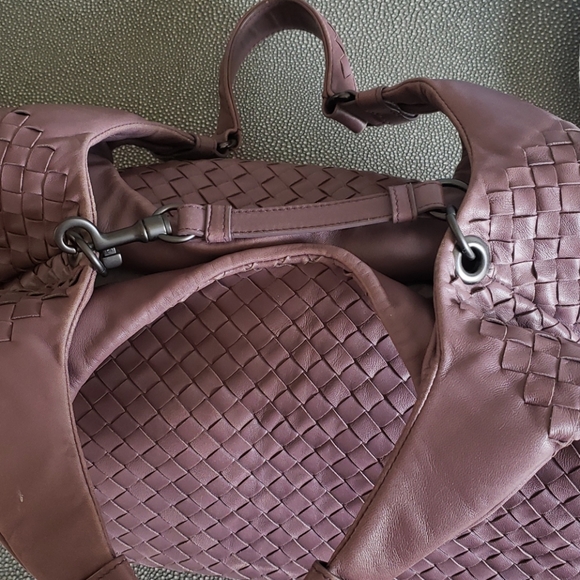 Bottega Veneta Classic Intrecciato Woven Purse - Picture 7 of 11